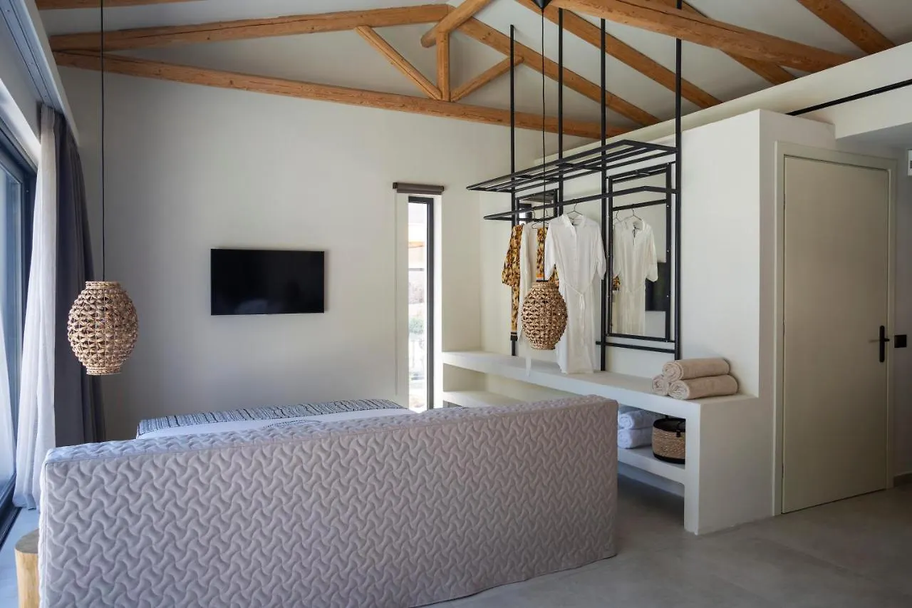 Amahle Luxury Villas Antipata  Greece