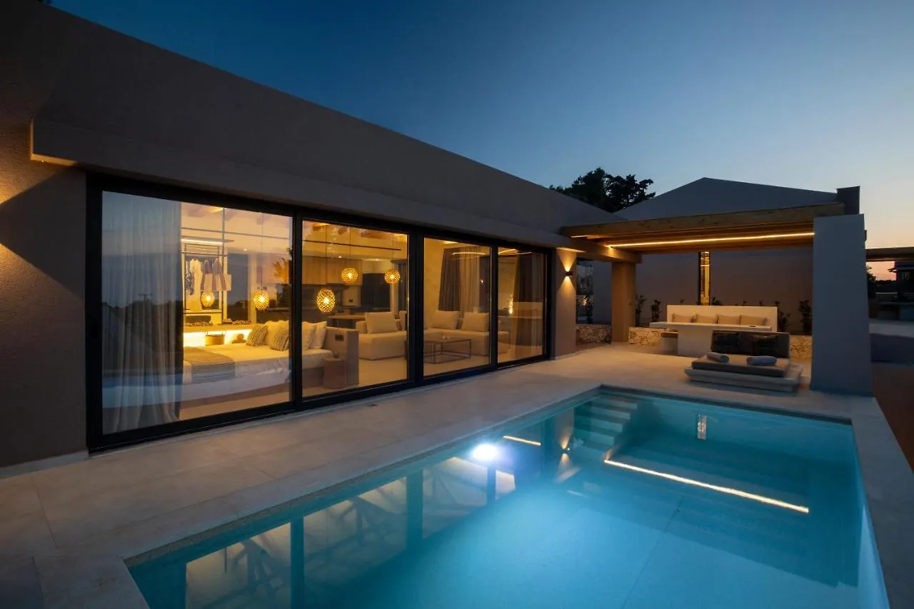 Amahle Luxury Villas Antipata